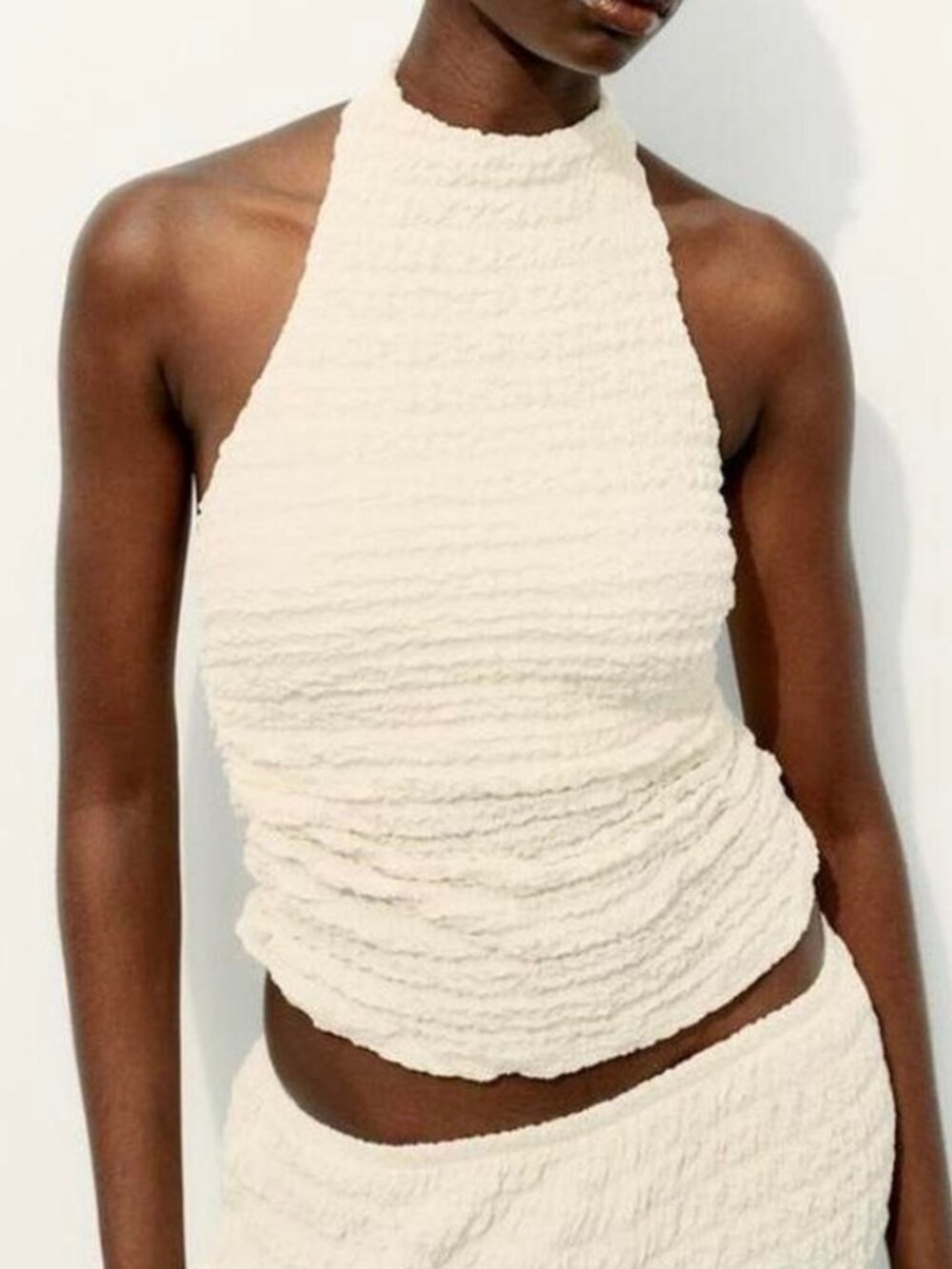 Zara Cream Textured Halter Top – Women’s Size [ M ] – Open Back Top